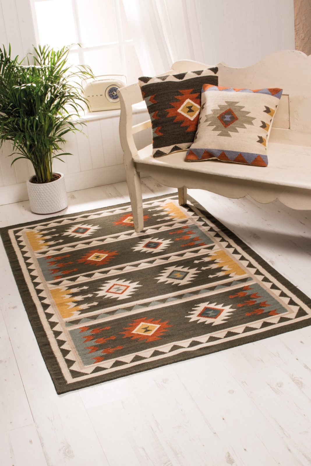 Sakala Black Kilim Handloom Rug 140x180cms, Cushions 45x45cms