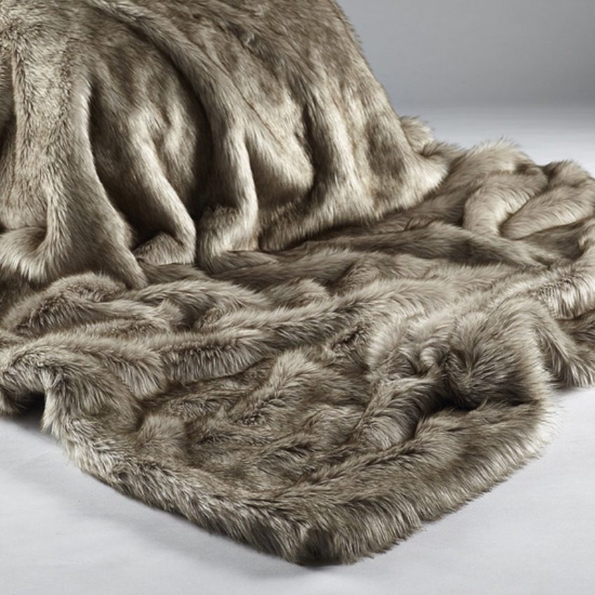Siberian Wolf Luxury Faux Fur Throws and Cushions – The Sofa Throw Company