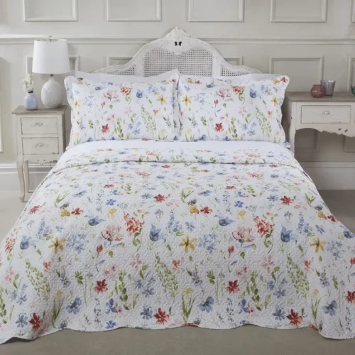 Wild Floral Patchwork Design Bedspread and Pillow Sham Set (Copy)